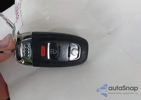 2013 Audi A4 2.0T Premium z USA, uszkodzony, nr VIN WAUBFAFL5DN036562